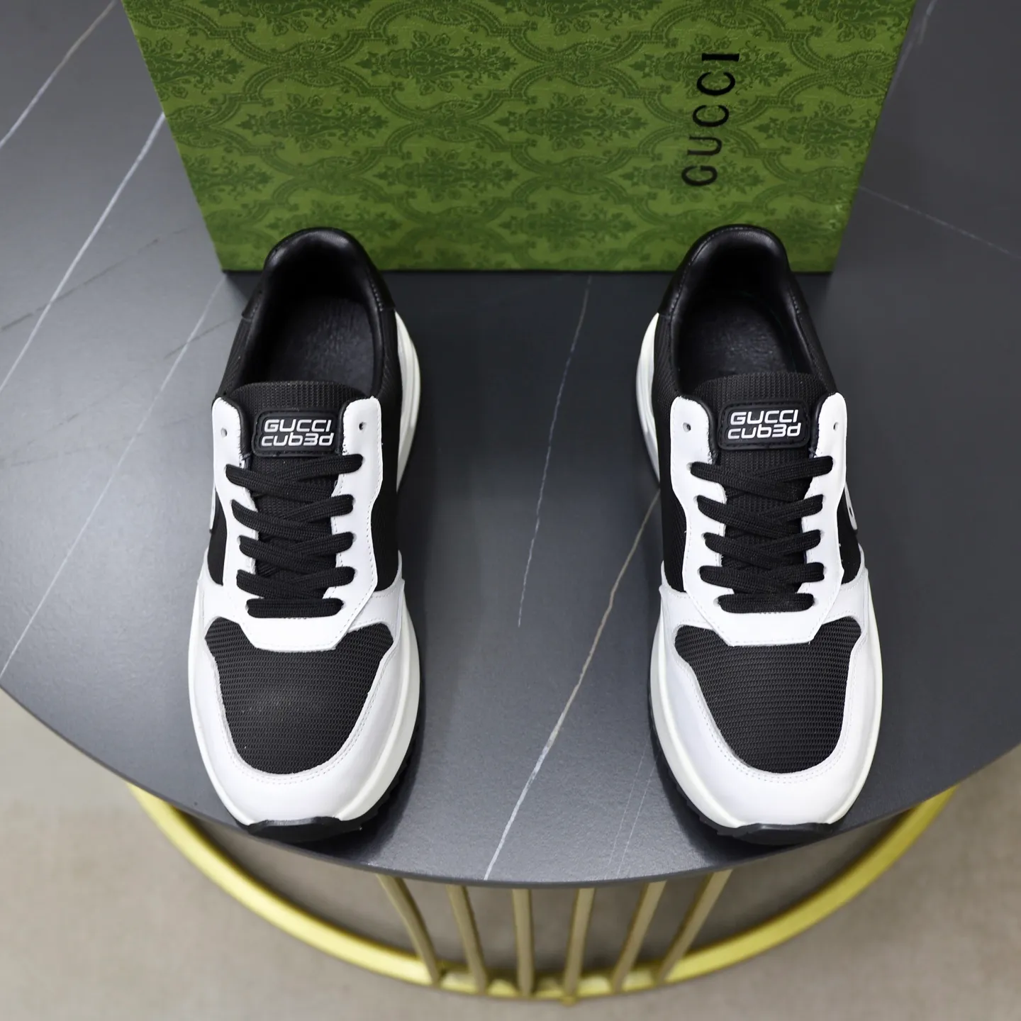 Ex-factory price: 440💰🙅‍♂️🙅‍♂️🙅‍♂️ Brand: GUCCI Standard code: 38-44 (45 customized) Grade: Same as the official website Material: Original material splicing Comfortable and breathable lining Lightweight and wear-resistant sports outsole Style category: Men's fashionable casual shoes Running sneakers Distinguished luxury brand elements Top luxury Color: actual picture color